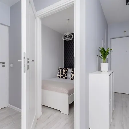 One Bedroom Apartment With A Balcony - Dietla 109 Street Krakau Exterior foto