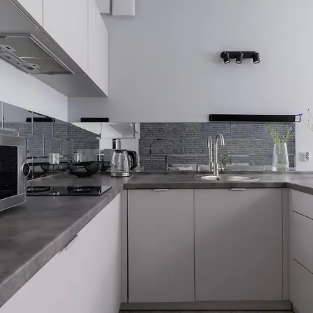 One Bedroom Apartment With A Balcony - Dietla 109 Street Krakau Exterior foto